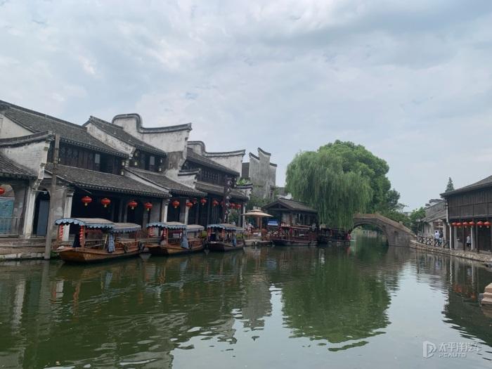皇冠地下城